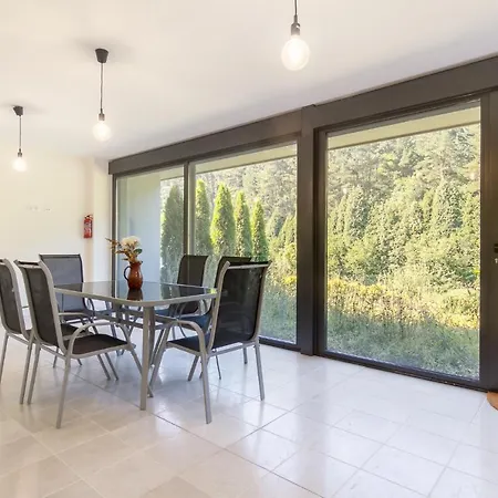Vakantiehuis Beautiful House 15 Min Away From Bilbao Llodio