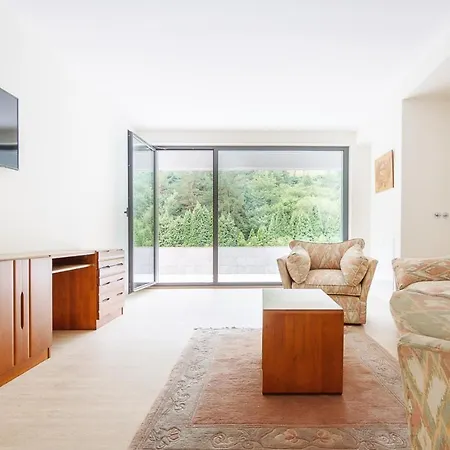 Beautiful House 15 Min Away From Bilbao יודיו